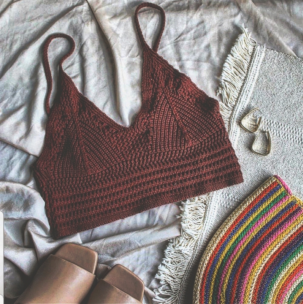 🌞🐚Summer Tings Collection// Chocolate brown Crochet crop top - Picture 1 of 6
